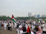 Reuni 212 Dihadiri Ribuan Orang yang Menggemakan Free Palestine