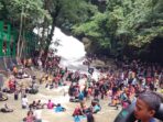 Bantimurung Waterfall Overwhelmed by 6,000 Visitors on New Year’s Moment