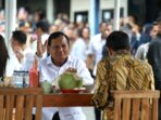 Jokowi dan Prabowo Makan Bakso Bandongan di Warung Kaki Lima di Magelang, Jawa Tengah