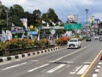 Arus Lalu Lintas One Way dari Puncak Bogor ke Arah Jakarta pada Siang Hari