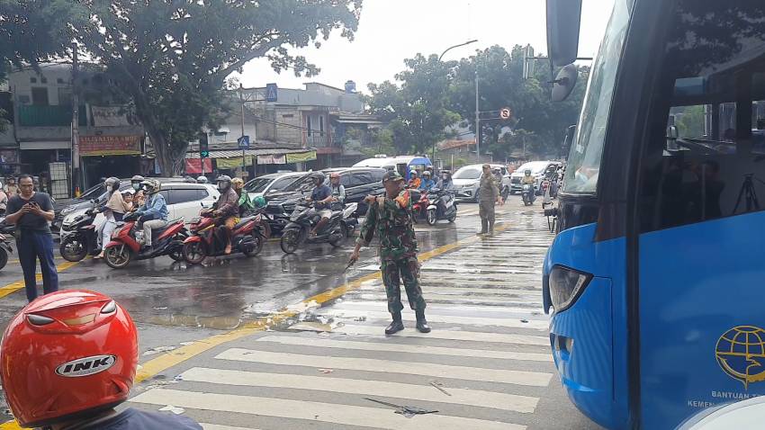 Air Banjir di Hek Kramat Jati Akibat Luapan Air Kali Telah Mulai Surut