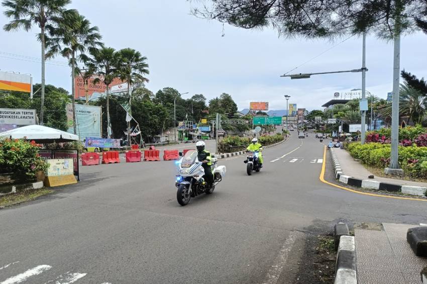 Siang Ini, Jalur Puncak Menerapkan Sistem Satu Arah Menuju Jakarta