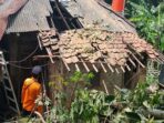 38 Rumah dan Sekolah di Sukamakmur Bogor Rusak akibat Angin Kencang