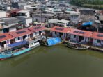 Prabowo Subianto Provides Floating Homes to Jakarta Fishermen’s Village, Receives Gratitude