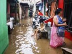 Banjir Melanda 18 RT di Jakarta Timur Akibat Kali Ciliwung Meluap