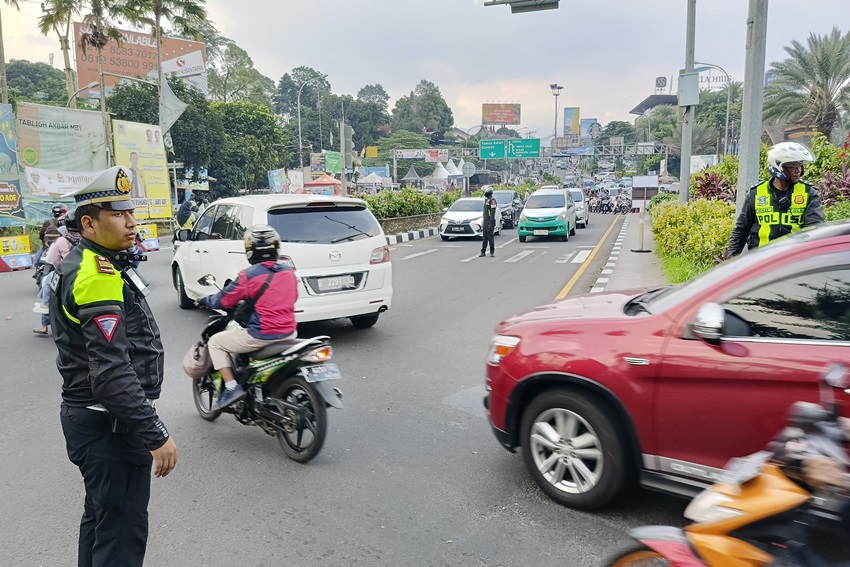 Lalu Lintas di Jalur Puncak Bogor Telah Kembali Normal dari Dua Arah