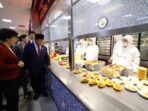 Prabowo Subianto Melakukan Tinjauan Program Makan Siang di Sekolah Beijing Setelah Bertemu dengan PM dan Menhan China