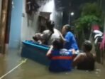 Tanggul Jebol, Banjir Merendam Kampung Makasar Jakarta Timur