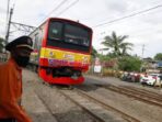 Motor Terlindas Kereta Api di Jalur Depok-Citayam menuju Bogor