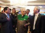 Prabowo Subianto Embraces Timor Leste President Ramos Horta with Warm Moment at IISS Shangri-La Forum