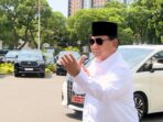 Recovering from Leg Surgery, Prabowo Subianto Takes a Light Jog and Demonstrates Silat at the Presidential Palace