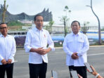 On Monday morning, President Jokowi and Defense Minister Prabowo Subianto assess the progress of IKN Development.