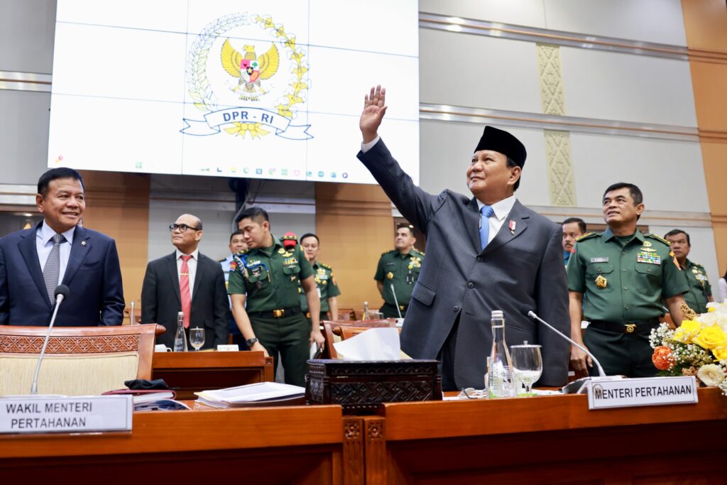 Prabowo Subianto Bids Farewell and Apologizes in Last DPR Meeting: Bigger Responsibilities Ahead